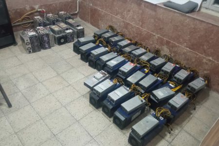 کشف ۳۴ دستگاه ماینر غیرمجاز در یکی از کارخانه‌های چایپاره