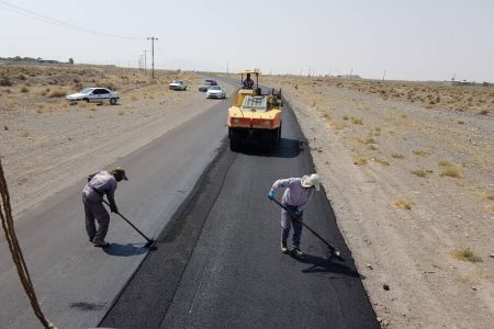 آسفالت محور روستایی آفان-گاگش بطول ۲۰ کیلومتر در شهرستان مهاباد