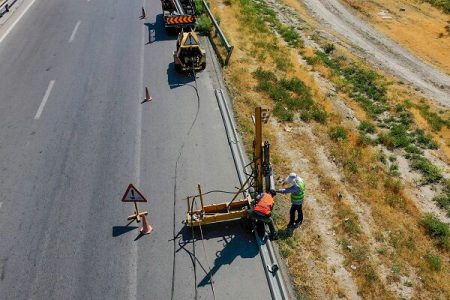 ساماندهی ۲۱۰ عدد گاردریل در محورهای ارتباطی شهرستان مهاباد