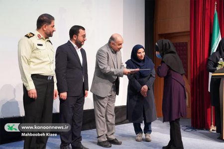 دختر ارومیه‌ای نفر اول جشنواره شعر کودک «بر بال امنیت» شد