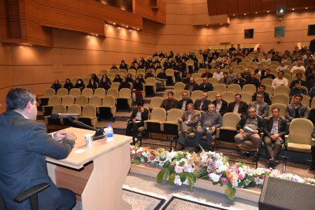 نشست مدیرعامل شرکت توزیع نیروی برق آذربایجان غربی با همکاران ستادی شرکت