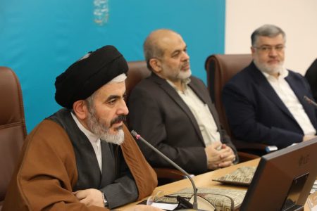 همراهی چهره های مطرح استان در سطح ملی برای توسعه آذربایجان غربی مصداق عمل صالح است