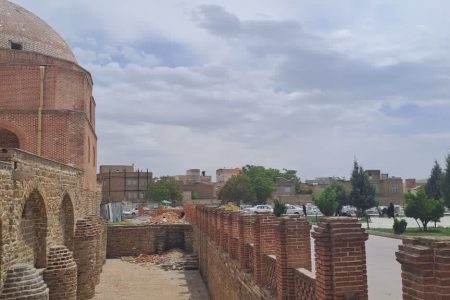 محوطه‌سازی مسجد جامع ارومیه با سرعت در حال انجام است