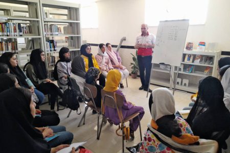 دوره آموزشی امداد و کمک های اولیه در کتابخانه احمد ترجانی زاده برگزار شد