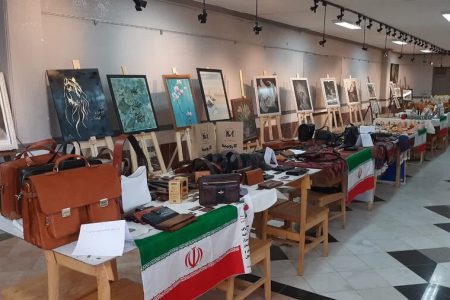 افتتاح نمایشگاه دستاوردهای مددجویان بهزیستی در شاهین دژ