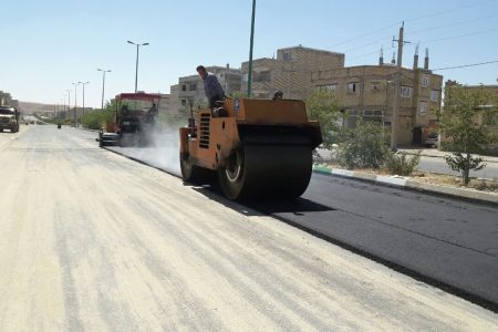 آسفالت کمربندی اصلی شهر تکاب آغاز شد