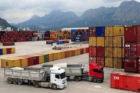 افزایش ۴۱ درصدی صادرات از گمرکات آذربایجان غربی