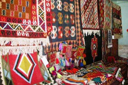 ایجاد بازارچه‌های دائمی صنایع‌دستی در آذربایجان غربی در اولویت قرار دارد