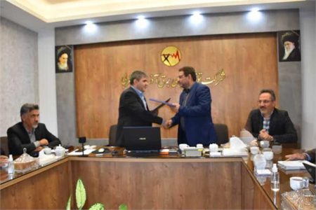 تفاهم نامه برق رسانی به ۲۵ سایت روستایی ایرانسل امضاء شد