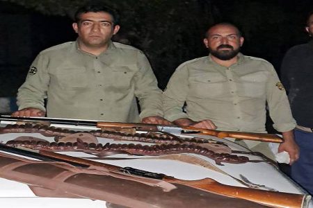 دستگیری ۲ شکارچی متخلف در ارتفاعات دولاما شهرستان ارومیه