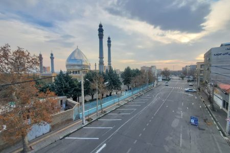 ساماندهی محل پارک خودروها مقابل مصلی امام خمینی(ره)