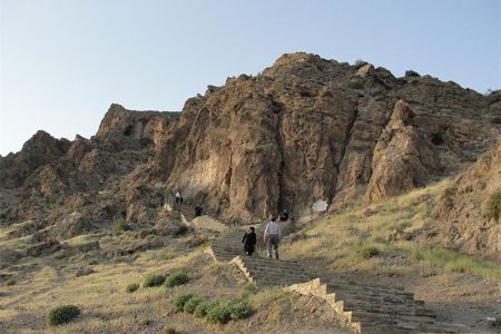 نقش برجسته خان تختی میزبان مسافران نوروزی