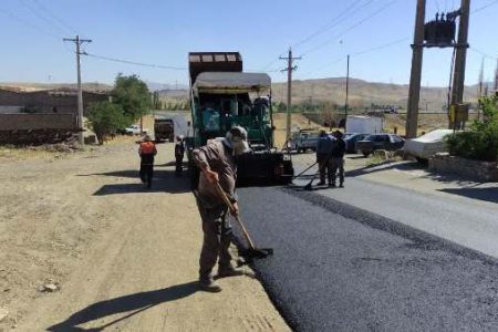 بهسازی و آسفالت ۵ کیلومتر از راههای روستایی شهرستان خوی