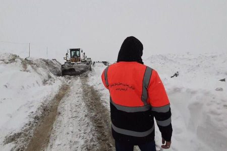 راهداری و حمل و نقل جاده‌ای آذربایجان غربی در گردنه سخت زمستان