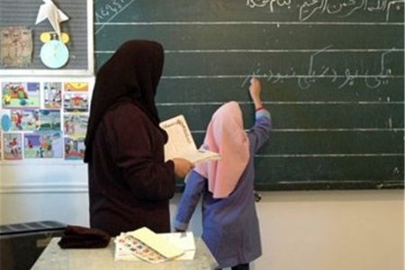 شأن و جایگاه معلمی در جامعه باید حفظ شود