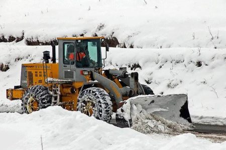 برف روبی نزدیک به ۸۰۰ کیلومتر از محورهای مواصلاتی اصلی و روستایی آذربایجان‌غربی