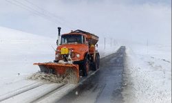 برف‌روبی بیش از ۱۲۰ هزار کیلومتر باند از محورهای مواصلاتی استان در ۱۰ روز گذشته