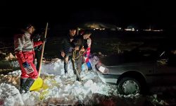 برف و کولاک در محور سلماس-ارومیه؛ امدادرسانی به ۱۲۰ نفر توسط هلال احمر