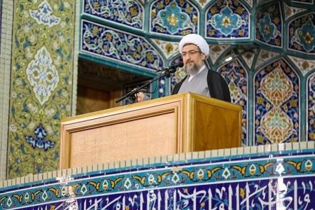 امام جمعه تبریز: قهرمانی تراکتور را مدیون شهدا هستیم