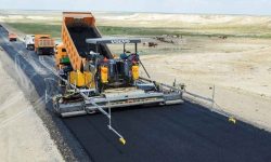آذربایجان غربی از شمال تا جنوب تبدیل به کارگاه راه سازی می شود.
