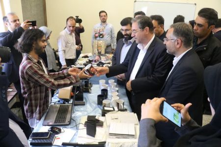 گزارش تصویری؛ بازدید استاندار آذربایجان‌غربی از نمایشگاه مشاغل خانگی در فرهنگسرای طه ارومیه