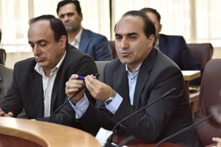 سخاوت خیرخواه، با درد صنعتگران بزرگ شده‌ام؛ گره‌ها را با کار و همدلی باز می‌کنیم