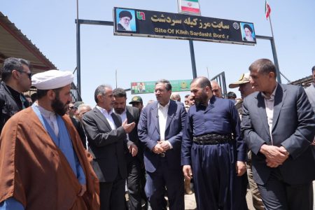 نگاه امنیتی به مرزها باید به نگاه اقتصادی تبدیل شود