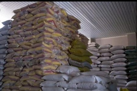 کشف انبار بزرگ قاچاق کالاهای اساسی در اشنویه