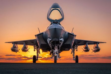 سهام شرکت سازنده F-35 را پدافند ایران به زمین نشاند
