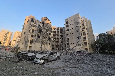 آتش‌بس روی کاغذ؛ ایران آماده بماند | ضرب شست موشکی، آمریکا و اسرائیل را به عقب نشاند