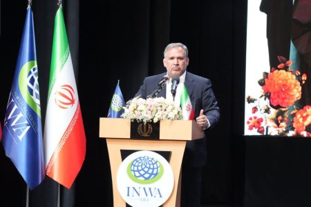 مجلس آماده رفع موانع قانونی سرمایه‌گذاری است