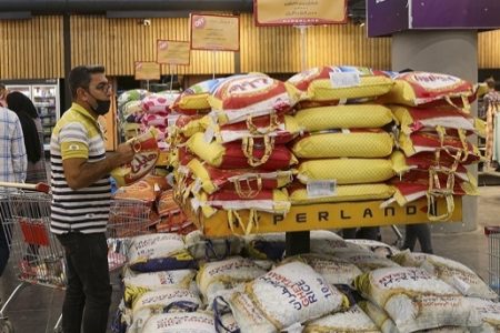 پایداری بازار آذربایجان غربی در بحران/ تامین ۱۶۰۰ تن مواد غذایی برای هیئت‌های مذهبی