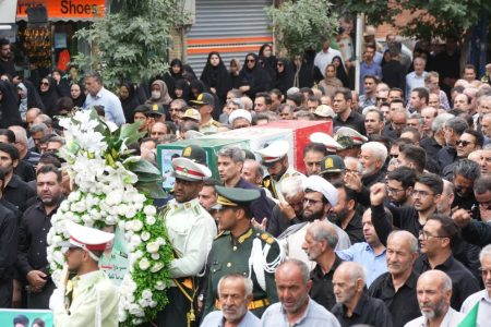تشییع پیکر شهید مدافع وطن سردار لطفی در ارومیه