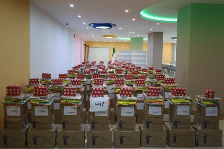 اهدای بیش از ۱۱ هزار جلد کتاب به کتابخانه‌های عمومی آذربایجان‌غربی