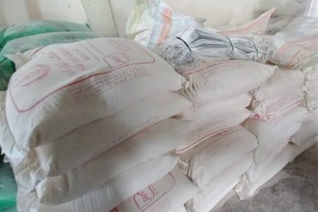 ضبط محموله آرد قاچاق در ایستگاه شهید رجایی بوکان