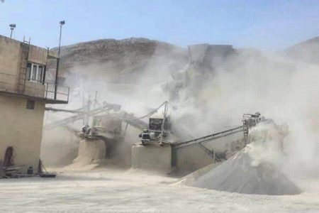 تعطیلی موقت واحد شن و ماسه آلاینده در ارومیه به دلیل عدم تأمین آب برای مه‌پاش