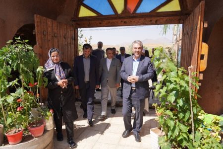 حمایت فرماندار تکاب از سرمایه‌گذاری در بوم‌گردی‌ها