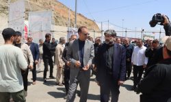 خدمت‌رسانی به زائران اربعین در مرز تمرچین با انسجام بی‌نظیر در حال انجام است