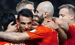 سپاهان ۱-۲ تراکتور؛ حسین‌زاده، سرخ‌ها را به صدر رساند