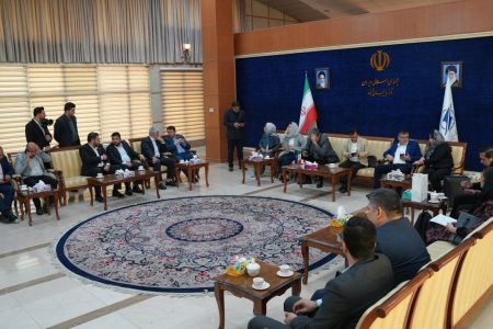 استقبال تک‌جنسیتی شهرداری ارومیه از مهمانان خارجی؛ غیبت عجیب بانوان در مراسم استقبال