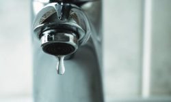 قطعی و افت فشار آب در چند منطقه ارومیه در روز چهارشنبه