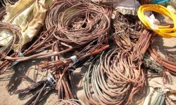 سارقان سیم و کابل در پلدشت به دام پلیس افتادند