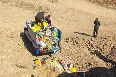 امحای بیش از ۲ تُن مواد غذایی فاسد در میاندوآب