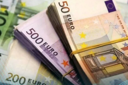 صدور کیفرخواست پرونده قاچاق حرفه‌ای ۲۲۹ میلیون یورویی ارز در آذربایجان‌غربی