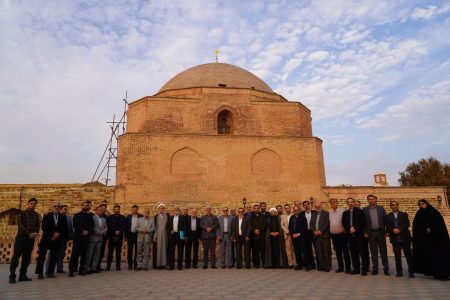 بازدید اعضای مجمع مشورتی روسای شوراهای اسلامی کلانشهرهای کشور از مسجد جامع ارومیه