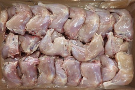 کشف ۴۷۰ کیلوگرم ران مرغ فاسد در سلماس / توقیف دو خودرو و دستگیری دو متهم