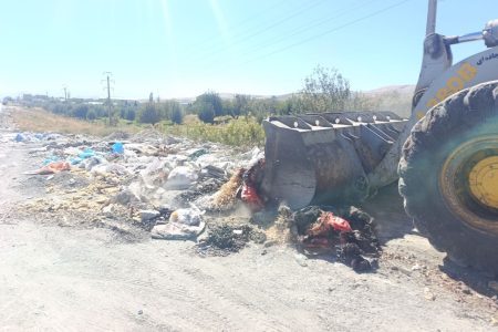 جمع‌آوری بیش از ۶هزار تُن نخاله از حریم راه‌های آذربایجان‌غربی