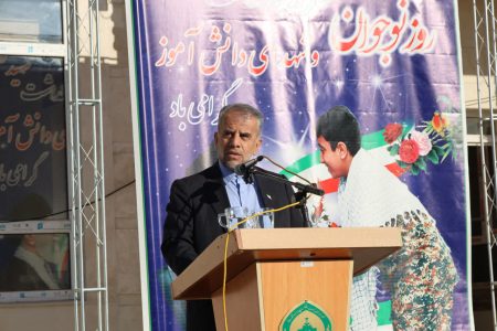 آینده ایران از دل مدارس برمی‌خیزد؛ دانش‌آموزان امروز، معماران فردای انقلاب‌اند