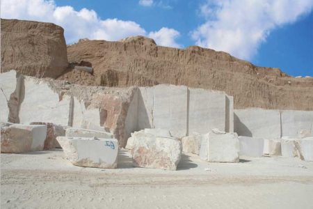 منافع معادن باید به‌صورت ملموس به مردم مناطق معدنی برسد