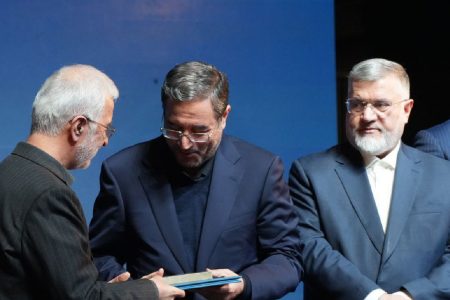 نگاهی به عملکرد یکساله استاندار آذربایجان غربی؛ نبود تعادل مدیریتی رحمانی در حوزه های مختلف!